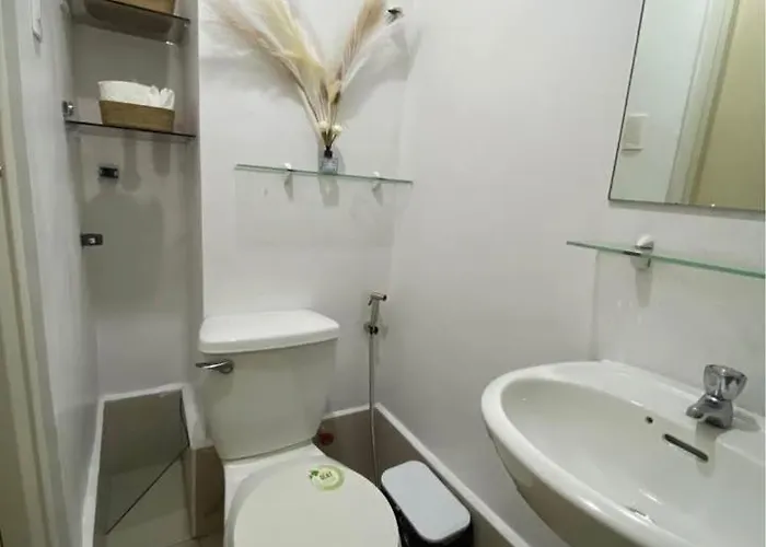 Aparthotel Type Unit For 2 In Mother Ignacia Quezon City, Near Abs Cbn Manila